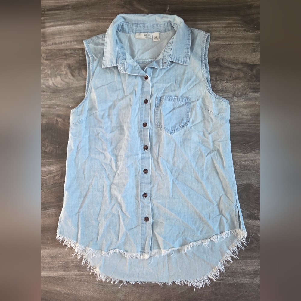 Light Blue Sleeveless Denim Top with Frayed Hem